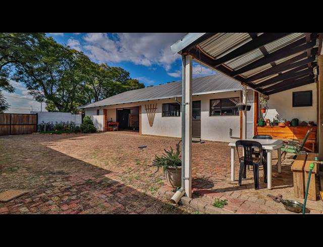 3 BEDROOM HOUSE FOR SALE IN KENSINGTON